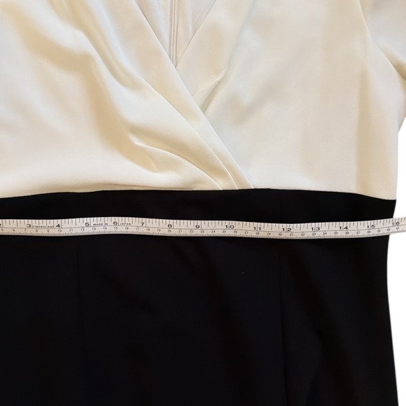 DKNY Colorblock Tulip Sleeve Fit Flare Dress Size 10 - Picture 4 of 5